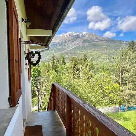 Holiday home Perce Neige *